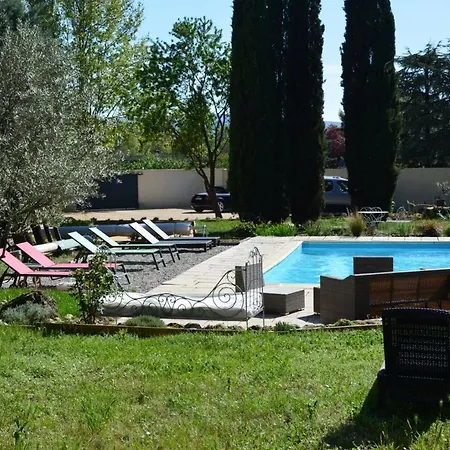 La Bastide Des Lavandieres לינה וארוחת בוקר גרגאס